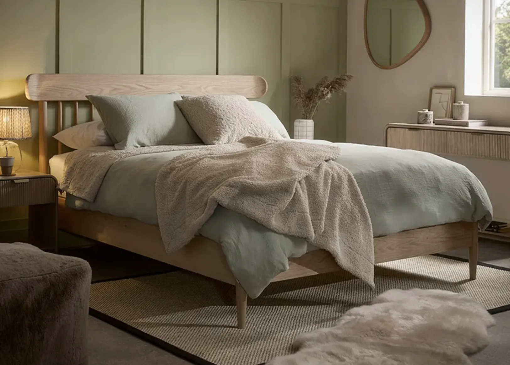 Hatfield Spindle Bed Frame